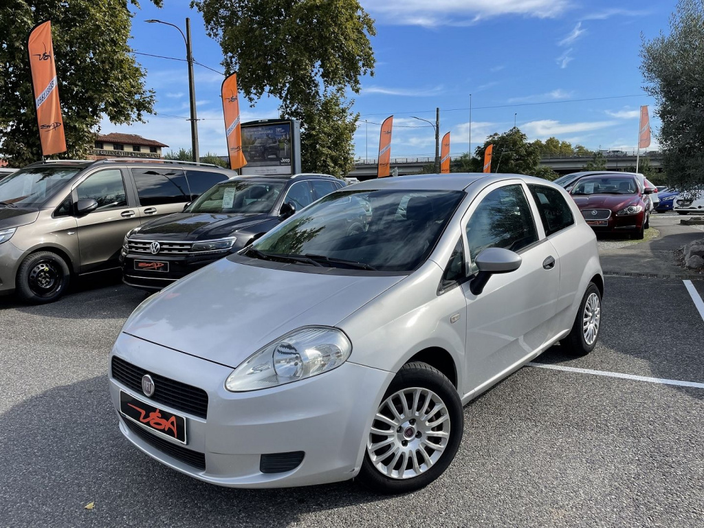 Achat Fiat Punto Evo 1.4 8V 77CH S&S MYLIFE 3P occasion à Toulouse (31)